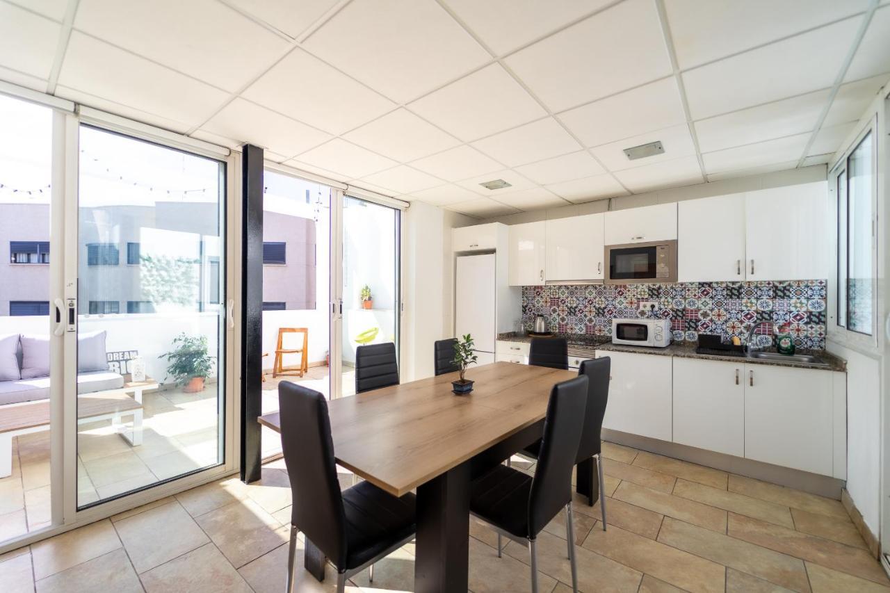 Homestay Un Lugar House Canteras - Coliving